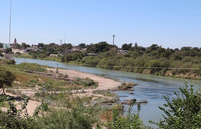 Esto ocurre después de que el presidente republicano amenazó con imponer aranceles por incumplimiento al Tratado de Aguas.