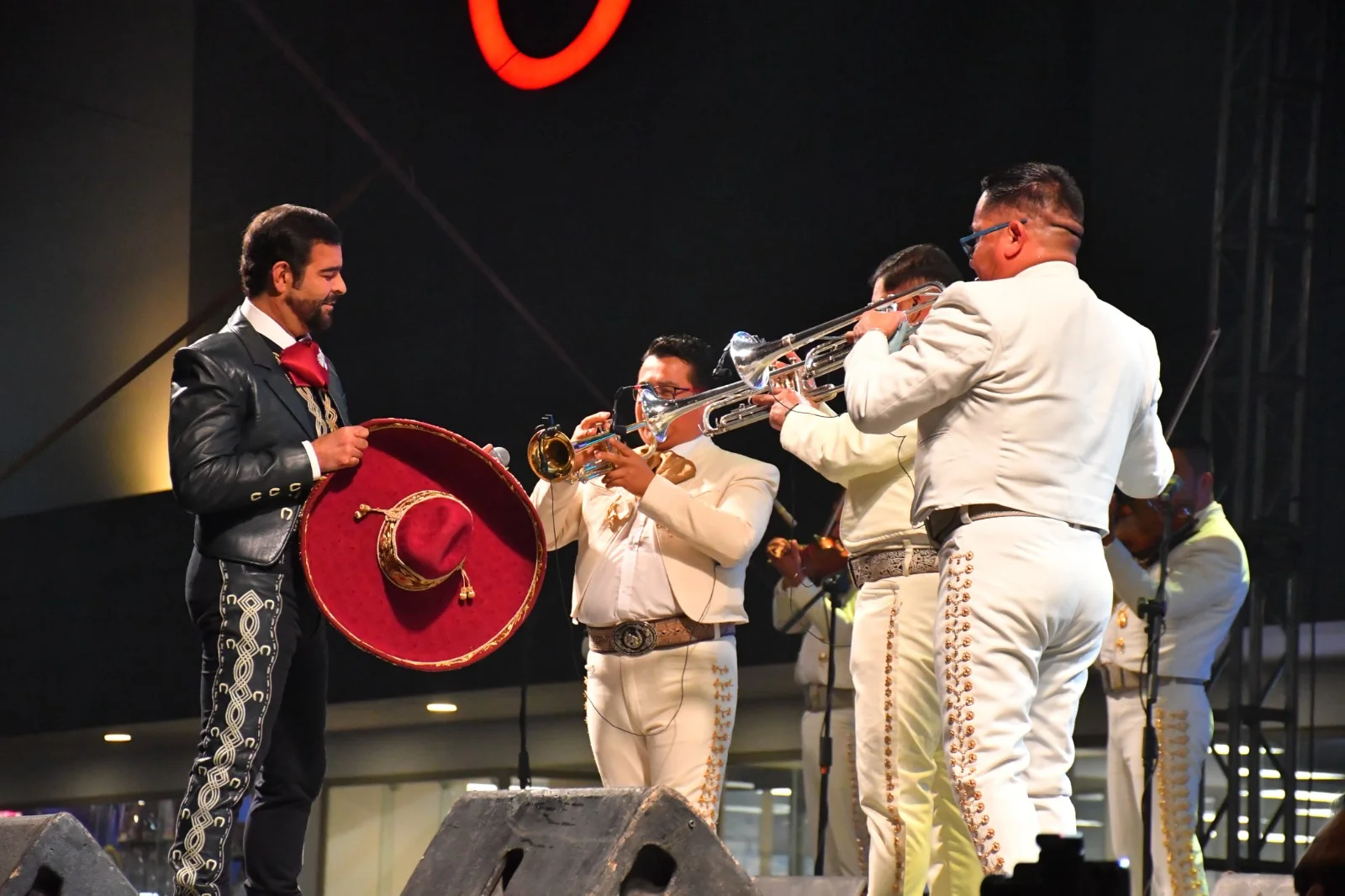 El Festival “Como la Laguna Ninguna” arranca en Lerdo con un emotivo espectáculo de Pablo Montero