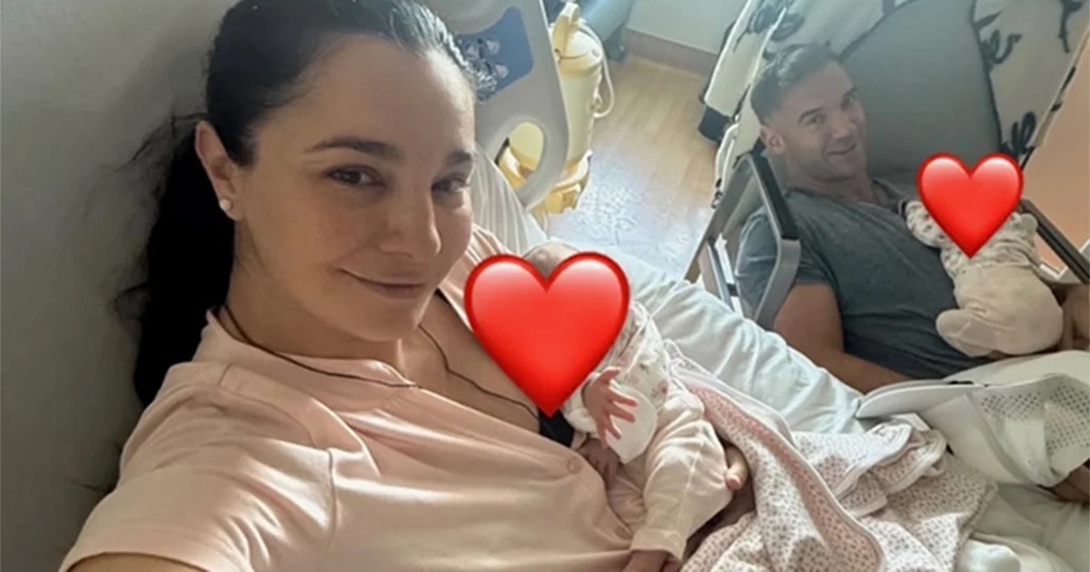 Martha Higareda revela que tuvo preeclampsia y uno de sus bebés estuvo en terapia intensiva