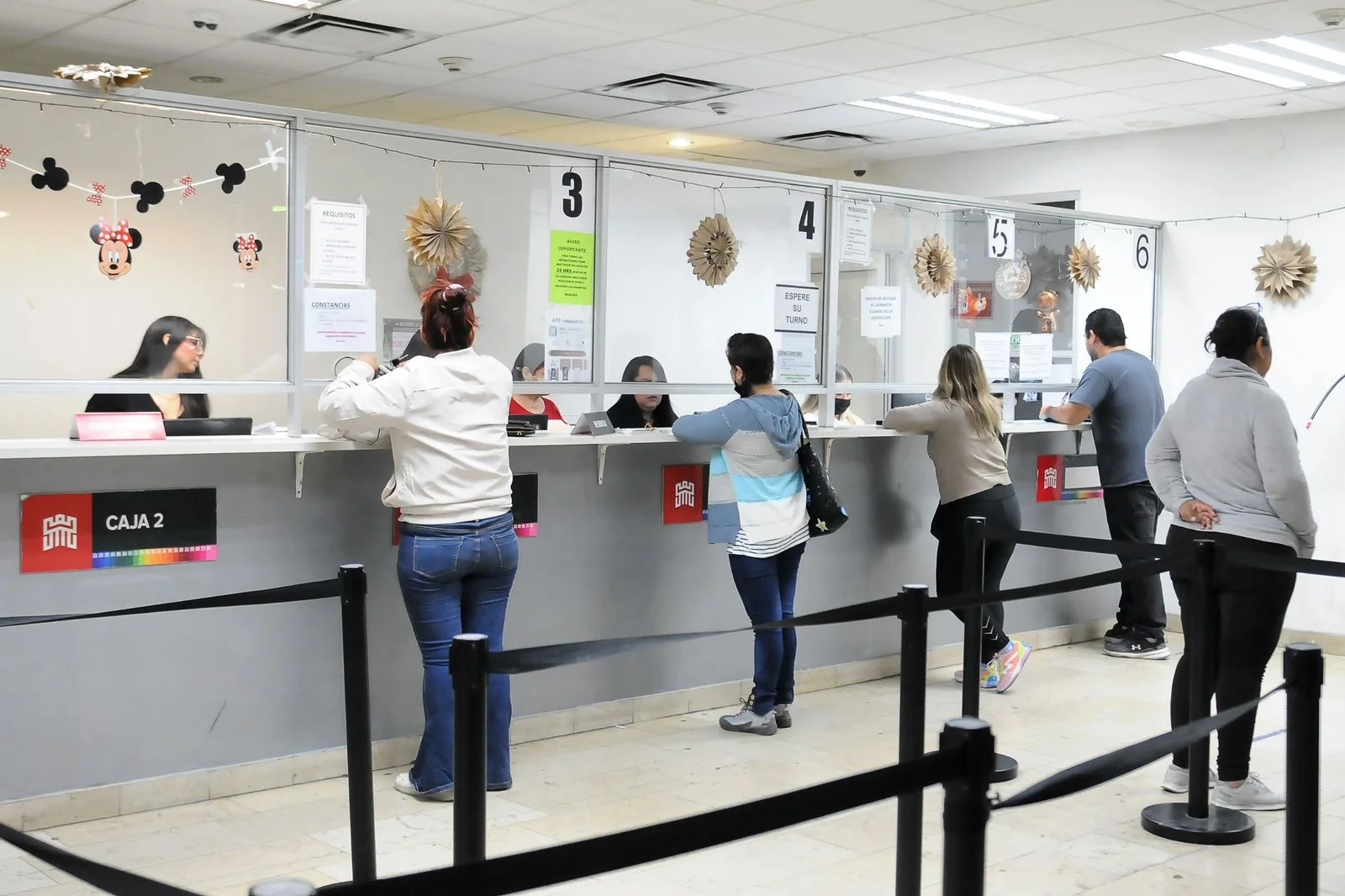 Navidad sin costo: del 23 de diciembre al 1 de enero, la ciudad suspende el cobro de parquímetros en el centro para apoyar el consumo local y la economía familiar.