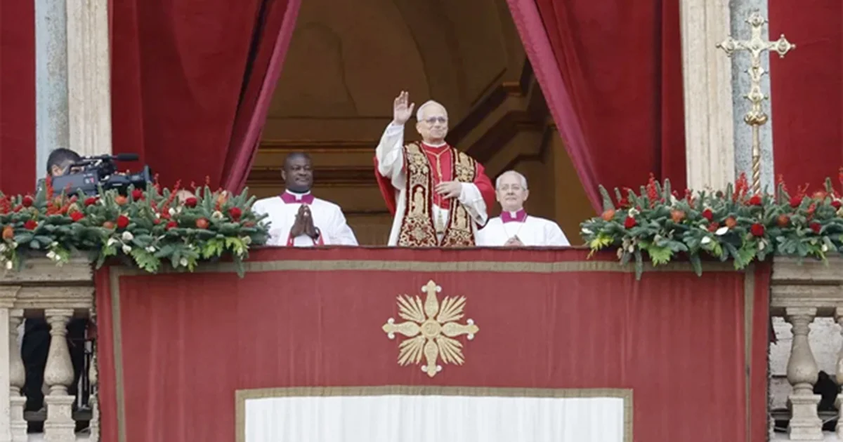 Concluyó asegurando que el Nacimiento del Señor es el Nacimiento de la paz y deseando a todos de corazón una Navidad serena.