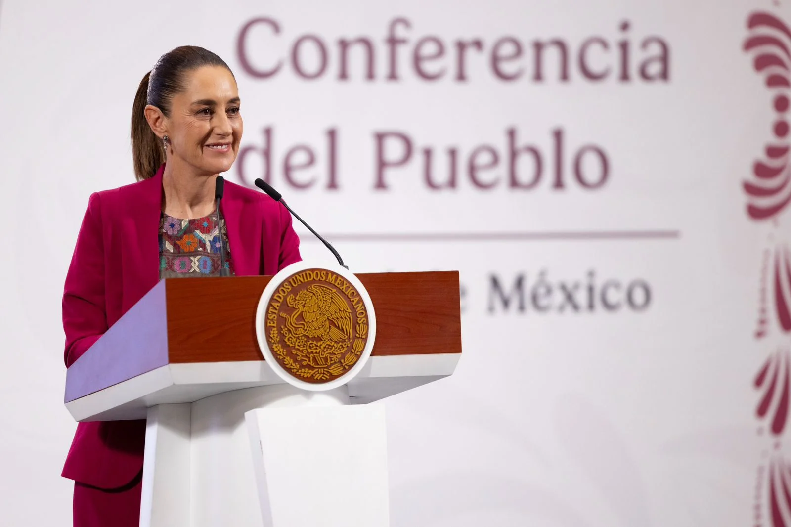 Sheinbaum es reconocida internacionalmente por su liderazgo ambiental y gestión hídrica, destacando en rankings globales de influencia.