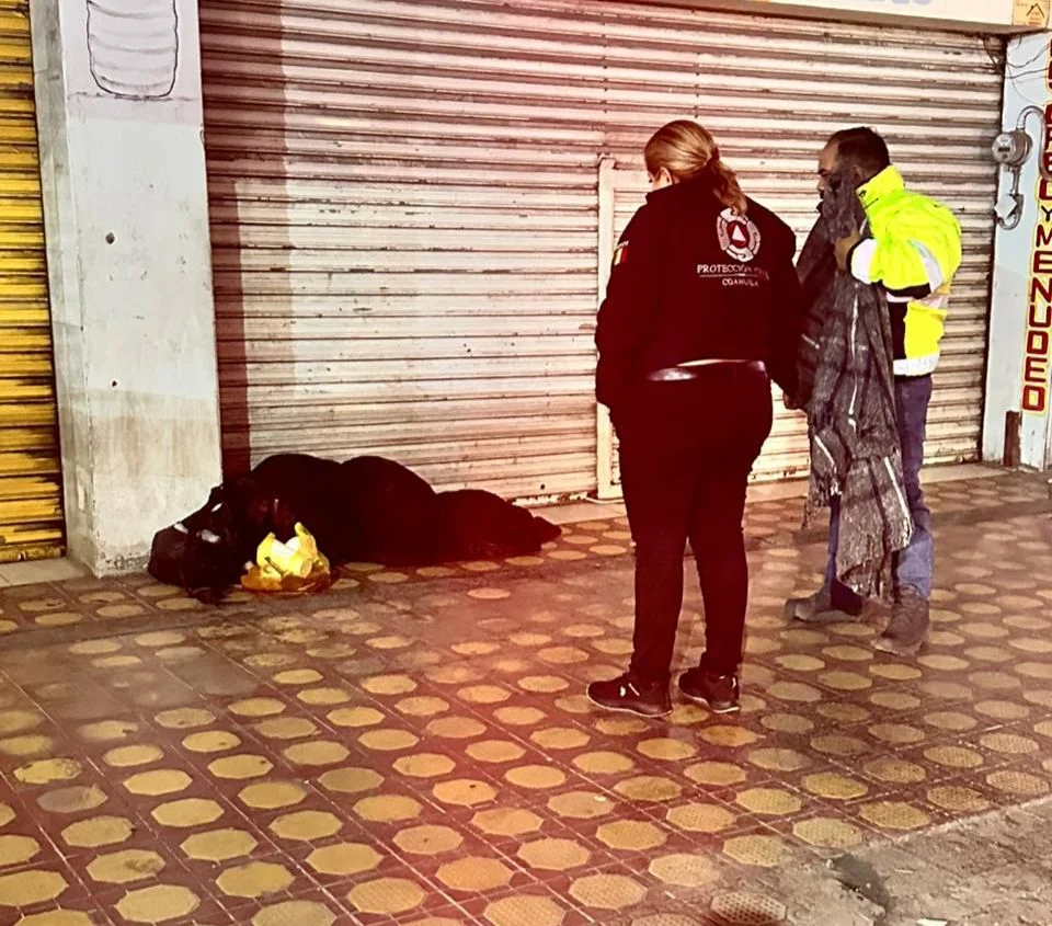 Protección Civil intensifica recorridos por bajas temperaturas en Torreón