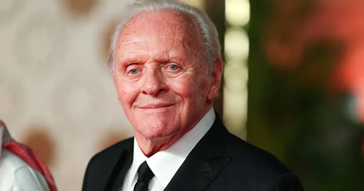 Anthony Hopkins celebra 50 años de sobriedad: ‘La vida es mucho mejor’