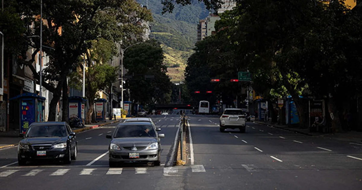 Caracas amanece con calles vacías y filas en supermercados tras captura de Maduro