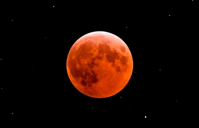Eclipses, superlunas, auroras y alineaciones marcarán 2026 como un año astronómico excepcional