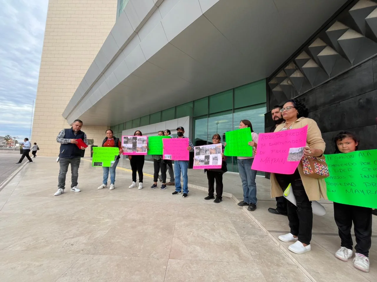 Se manifiestan contra director de Urbanismo de Torreón, acusan posible corrupción