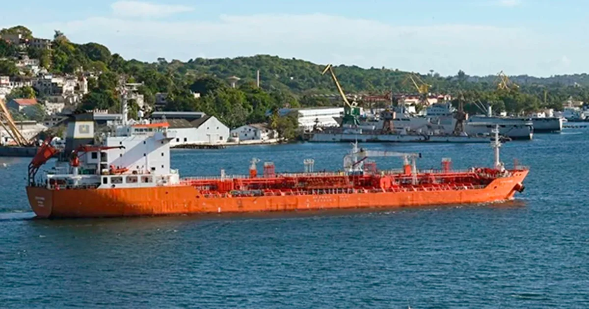 Reportan que llegó a Cuba otro barco petrolero desde México