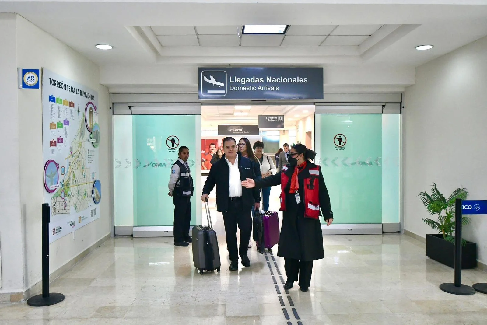 Primer vuelo Monterrey-Torreón inaugura nueva ruta aérea, impulsando la conectividad y el desarrollo económico de la región lagunera.