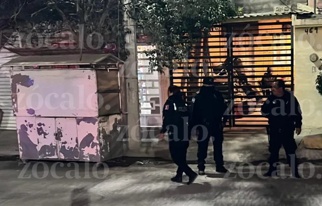 Mujer fallece tras desvanecerse en calles de la colonia Herradura