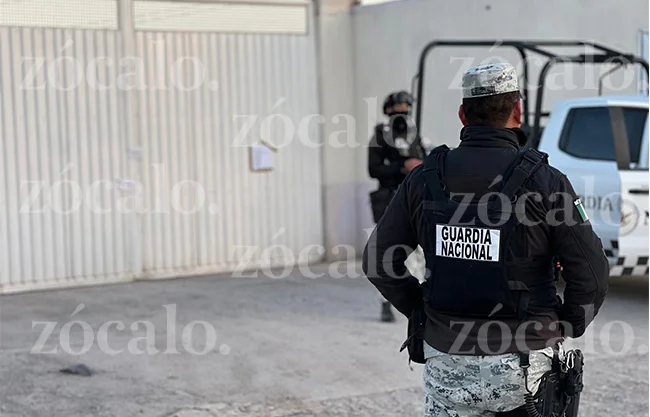Durante la intervención, las autoridades aseguraron hidrocarburos que se encontraban almacenados sin documentación que acreditara su legal procedencia.