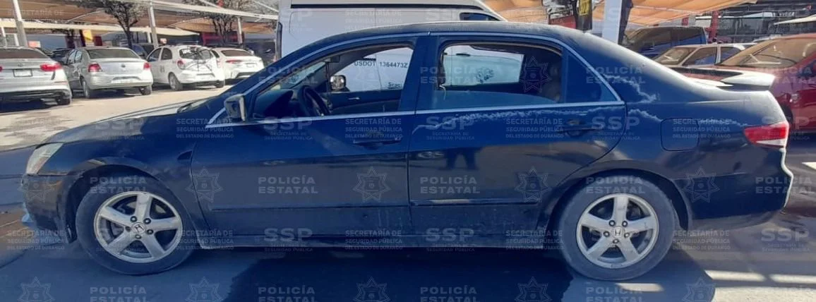 Policía Estatal recupera vehículo con reporte de robo en Gómez Palacio