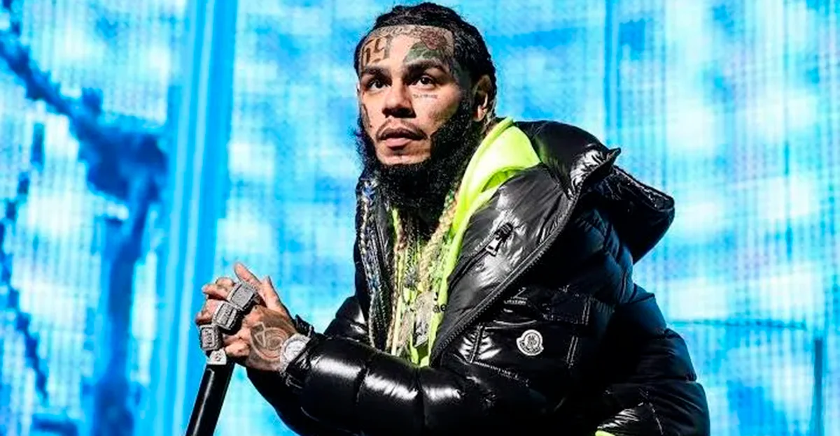 Ni confirman ni desmiente rumores de que Tekashi 6ix9ine fue apuñalado en prisión