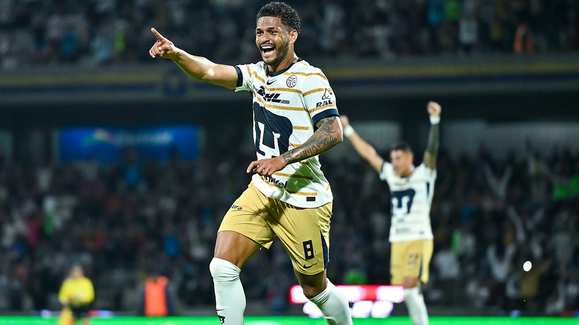 ¡Luces y sombras! Así ha sido el paso del colombiano José Caicedo en Pumas