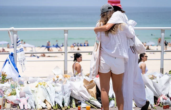 Australia guarda un día de luto en recuerdo de las víctimas del atentado en Bondi