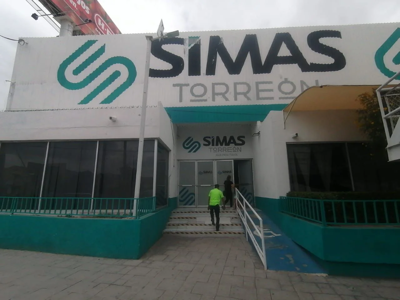 Torreón sufrirá baja presión y desabasto de agua este domingo debido a trabajos en el sistema Agua Saludable para La Laguna, informó el SIMAS.
