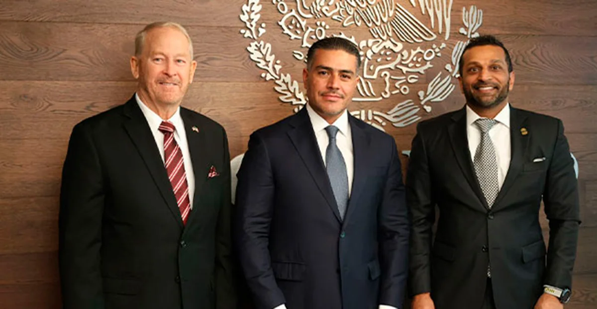 Director del FBI hace visita relámpago a México para reunirse con Harfuch y Godoy