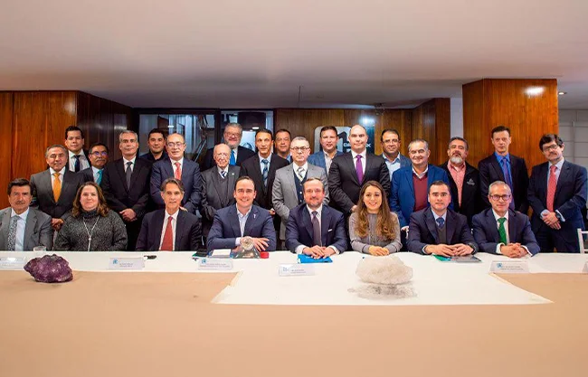 Impulsa Manolo Jiménez nuevos proyectos mineros para Coahuila