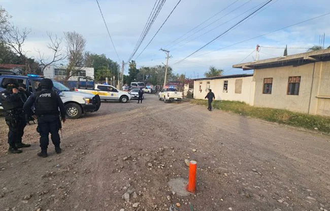 Matan a 11 personas en campo de futbol en Guanajuato