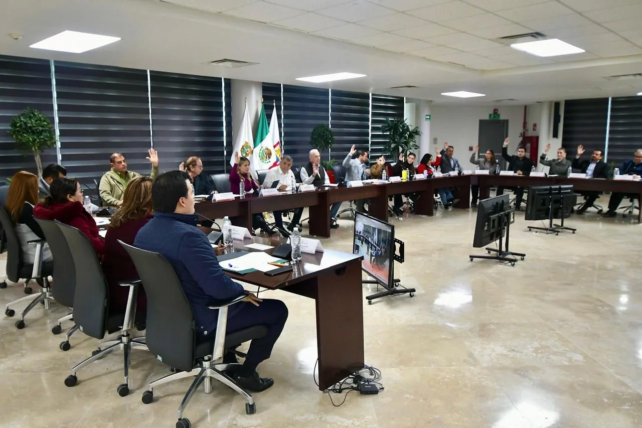 Usuarios de Torreón con adeudos en el servicio de agua podrán acceder a descuentos de hasta el 60% para regularizar su situación, tras aprobación unánime del Cabildo.