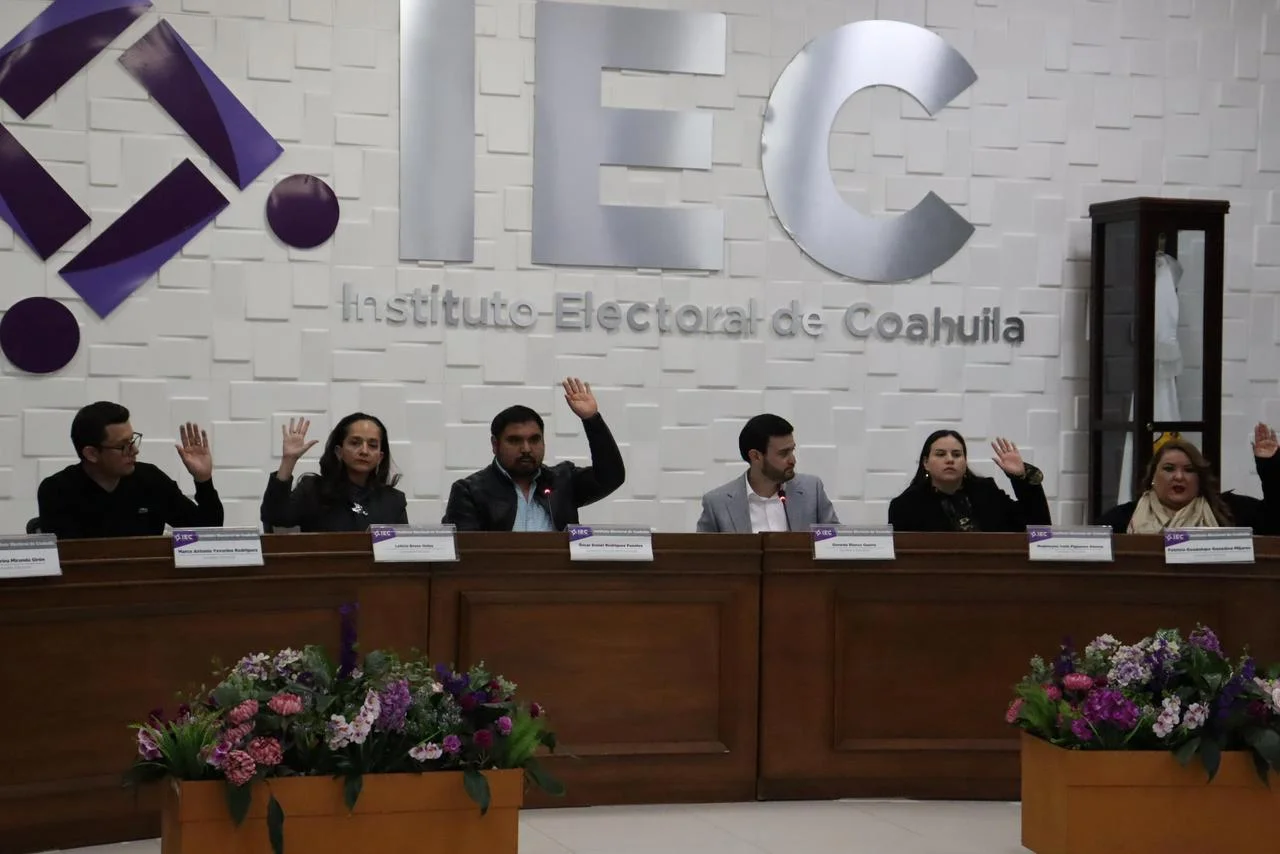 IEC aprueba convocatoria para candidaturas independientes a diputaciones locales en Coahuila. Conoce los requisitos y fechas clave del proceso electoral 2025-2026.