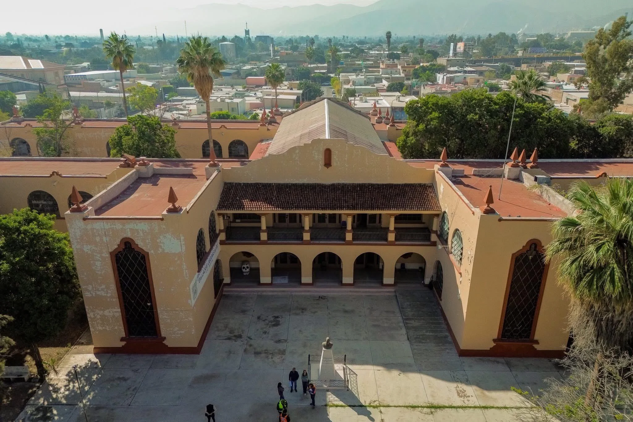 Avanzan obras de rescate del histórico edificio que albergará el Centro Cultural del Norte, priorizando la conservación de su patrimonio arquitectónico original.