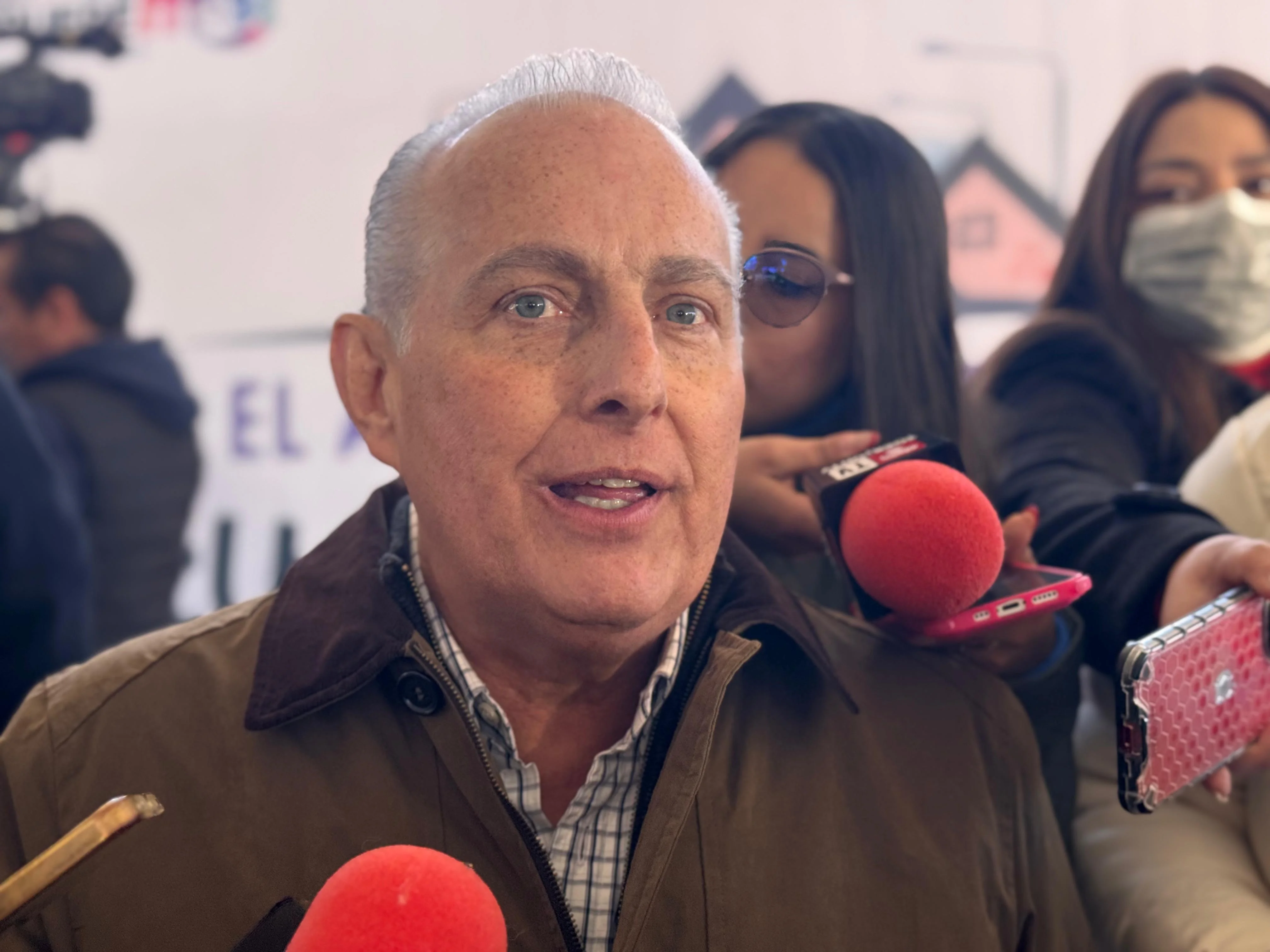 Alcalde de Torreón insta a padres a prevenir riñas juveniles desde el hogar, ante aumento de incidentes violentos que involucran a menores.
