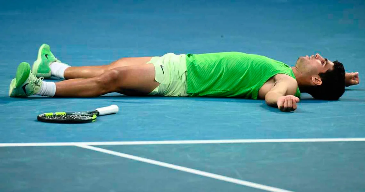 En la final, se medirá con el ganador del duelo que animarán Jannik Sinner (2°) y Novak Djokovic (4°).
