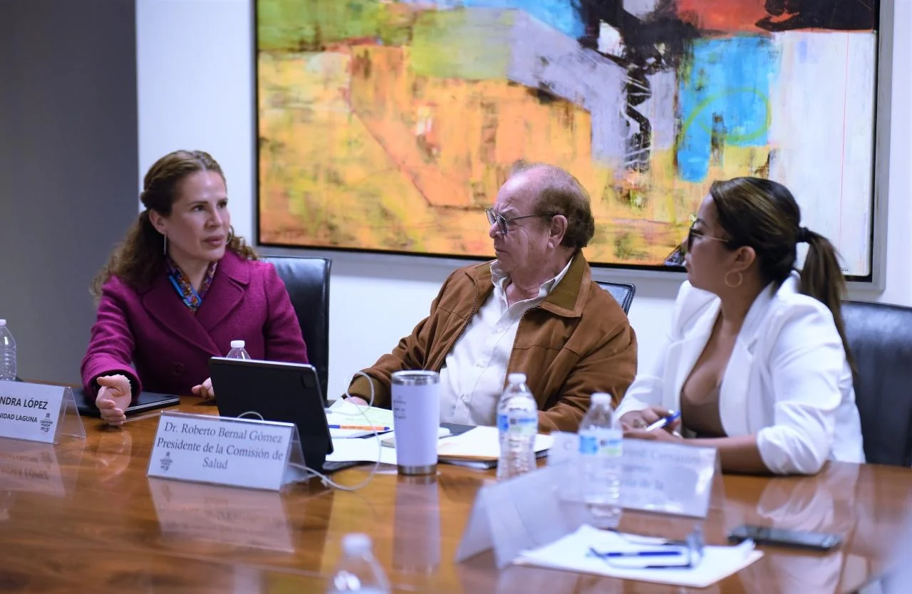 Coahuila implementa módulos de primeros auxilios psicológicos en universidades para prevenir crisis de salud mental entre estudiantes.