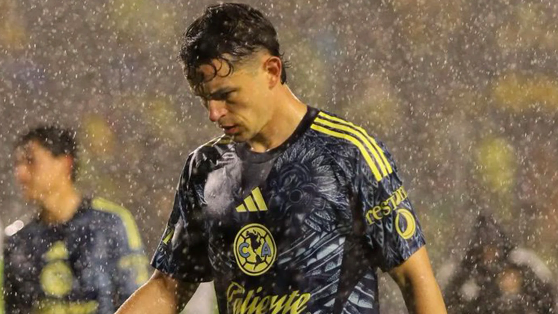 Adiós al América: Fidalgo es ‘borrado’ y ya apunta a Europa