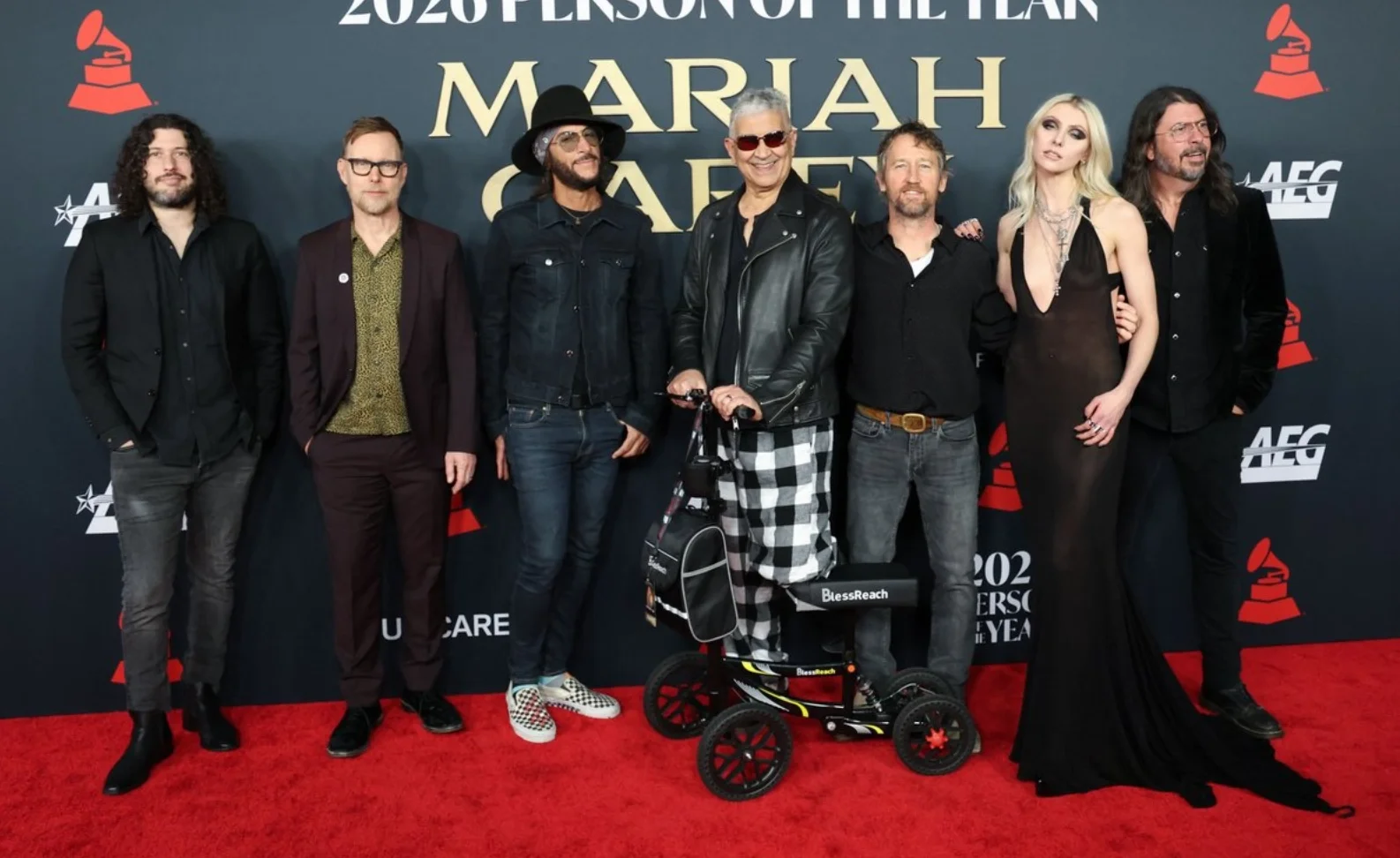 Foo Fighters versiona canciones grunge inéditas de Mariah Carey en homenaje en Los Ángeles