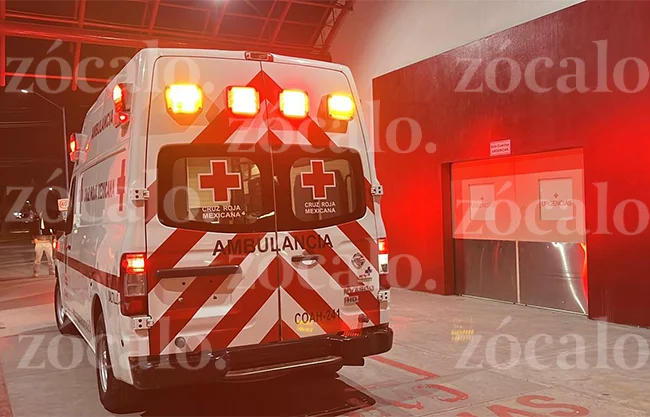 Hombre aparece apuñalado en su casa y no sabe quién ni cómo lo atacó