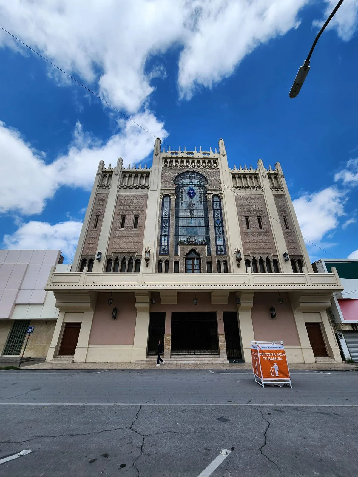 Teatro Isauro Martínez desmiente anuncio de concierto de Porter en sus instalaciones. El recinto aclara que el evento no está programado ni autorizado.
