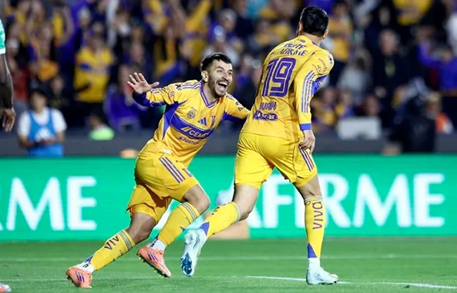 ¡Sin piedad! Tigres golea en el Volcán a Santos 5-1