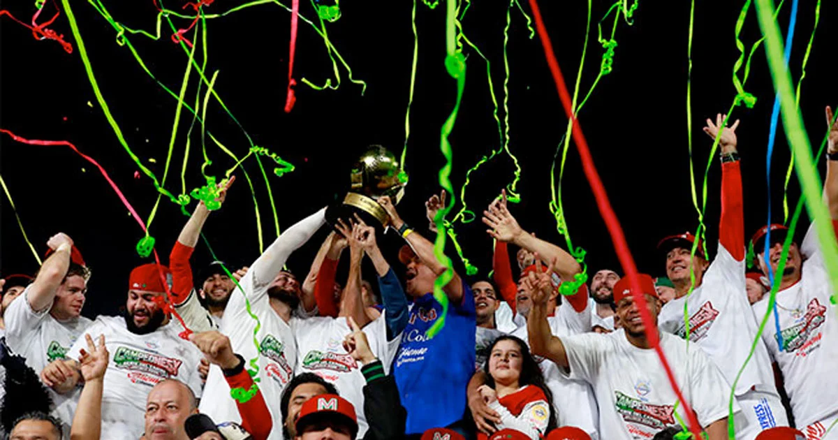 Benjamín Gil gana su primer título del Caribe en seis intentos, toma la revancha de hace un año cuando una carrera impidió el título.