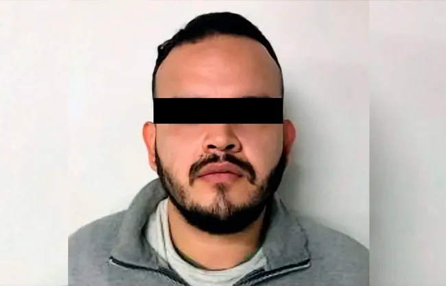 Axel Oswaldo "N" habría utilizado una navaja para propinar múltiples heridas a la víctima, quien falleció de forma instantánea en el lugar