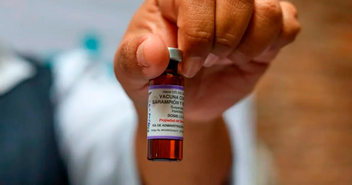 Detrás de esta decisión hay una la inmunidad natural adquirida por exposición  al virus antes de 1963