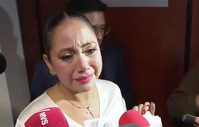 Juanita Guerra acusa a legisladoras de Morena de tenderle una trampa tras ser captada en el salón clausurado en 2018