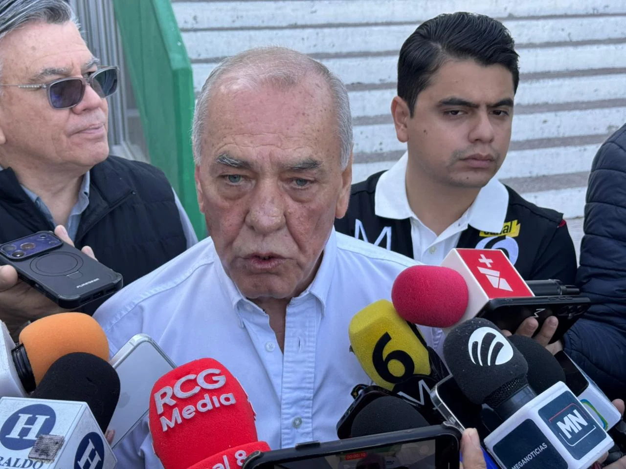 Coahuila mantiene vigilancia epidemiológica ante brote de sarampión; 18 casos sospechosos han resultado negativos. Autoridades refuerzan jornada de vacunación estatal.