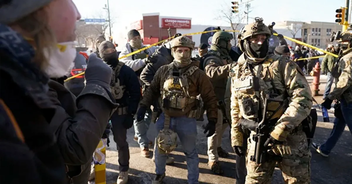 Gobierno de Trump anuncia el fin del despliegue masivo de agentes migratorios en Minnesota