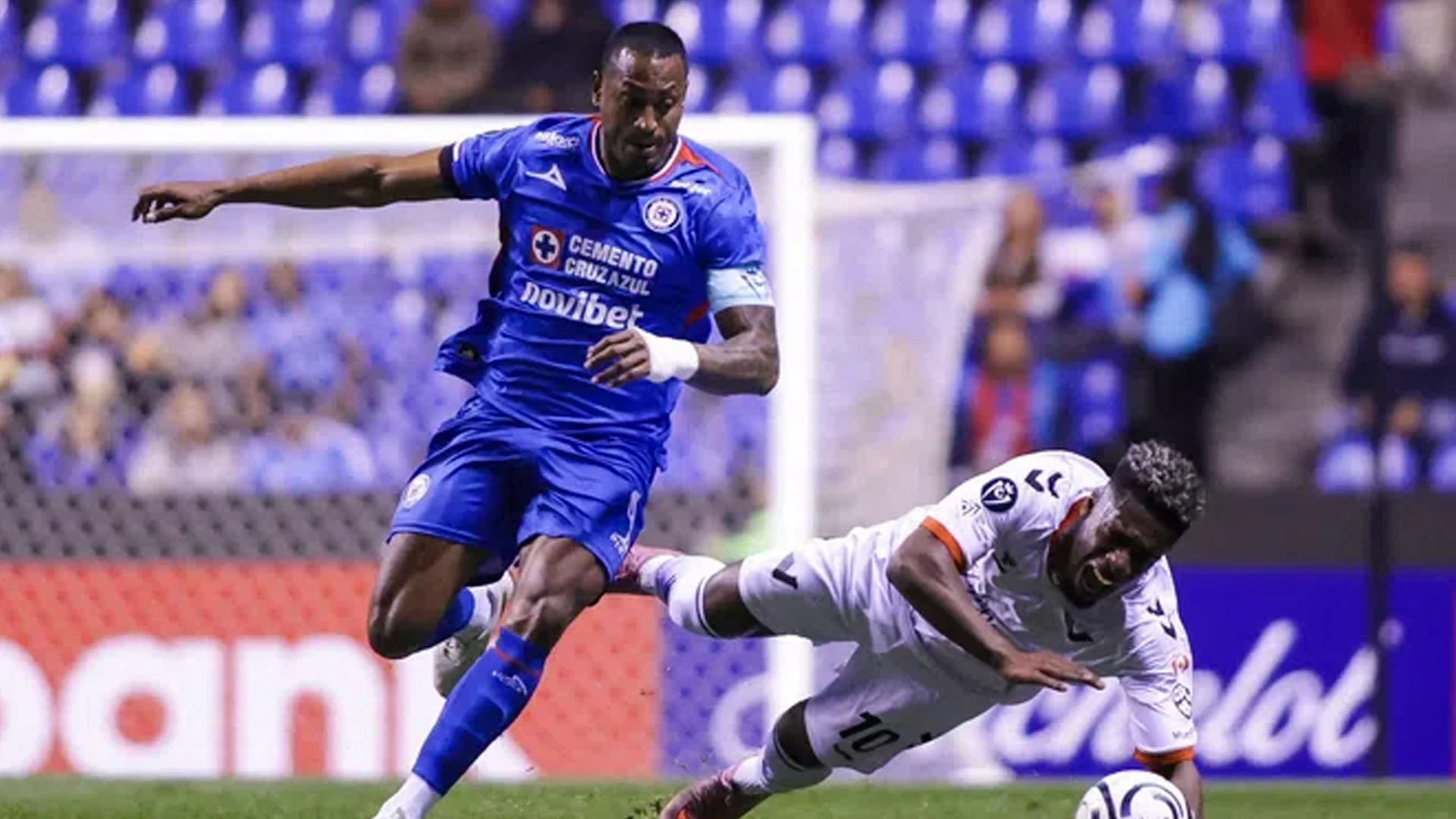 ¡Golpe celeste! Cruz Azul pierde a Ditta para los Octavos de la Concachampions