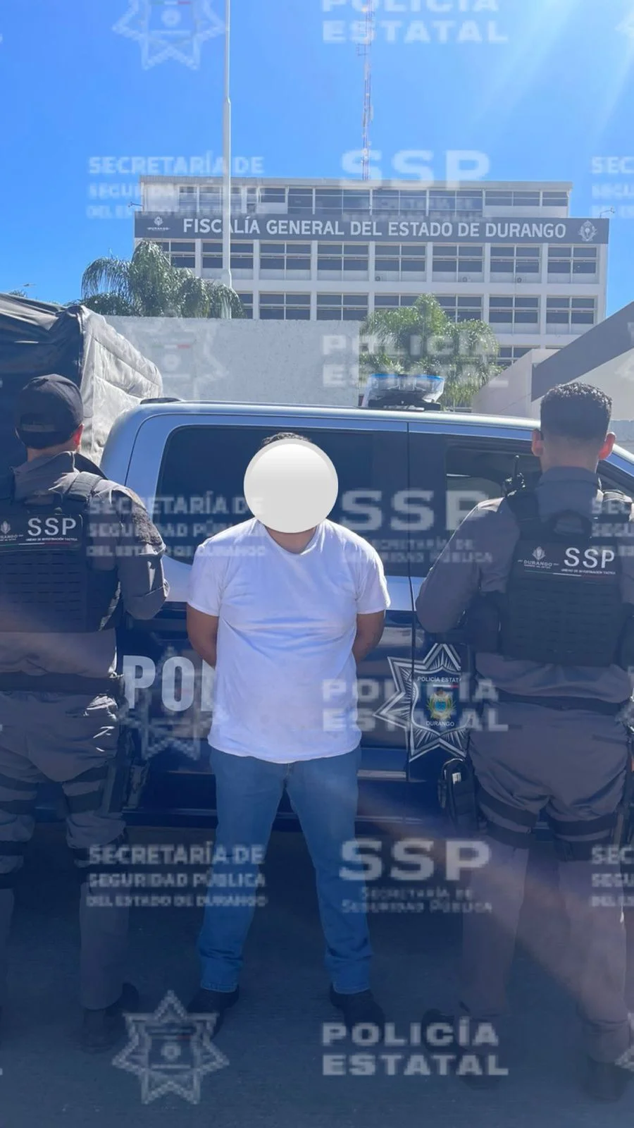 Policía rescata a mujer tras dos semanas de secuestro por su pareja en Durango; el agresor fue detenido en el lugar.