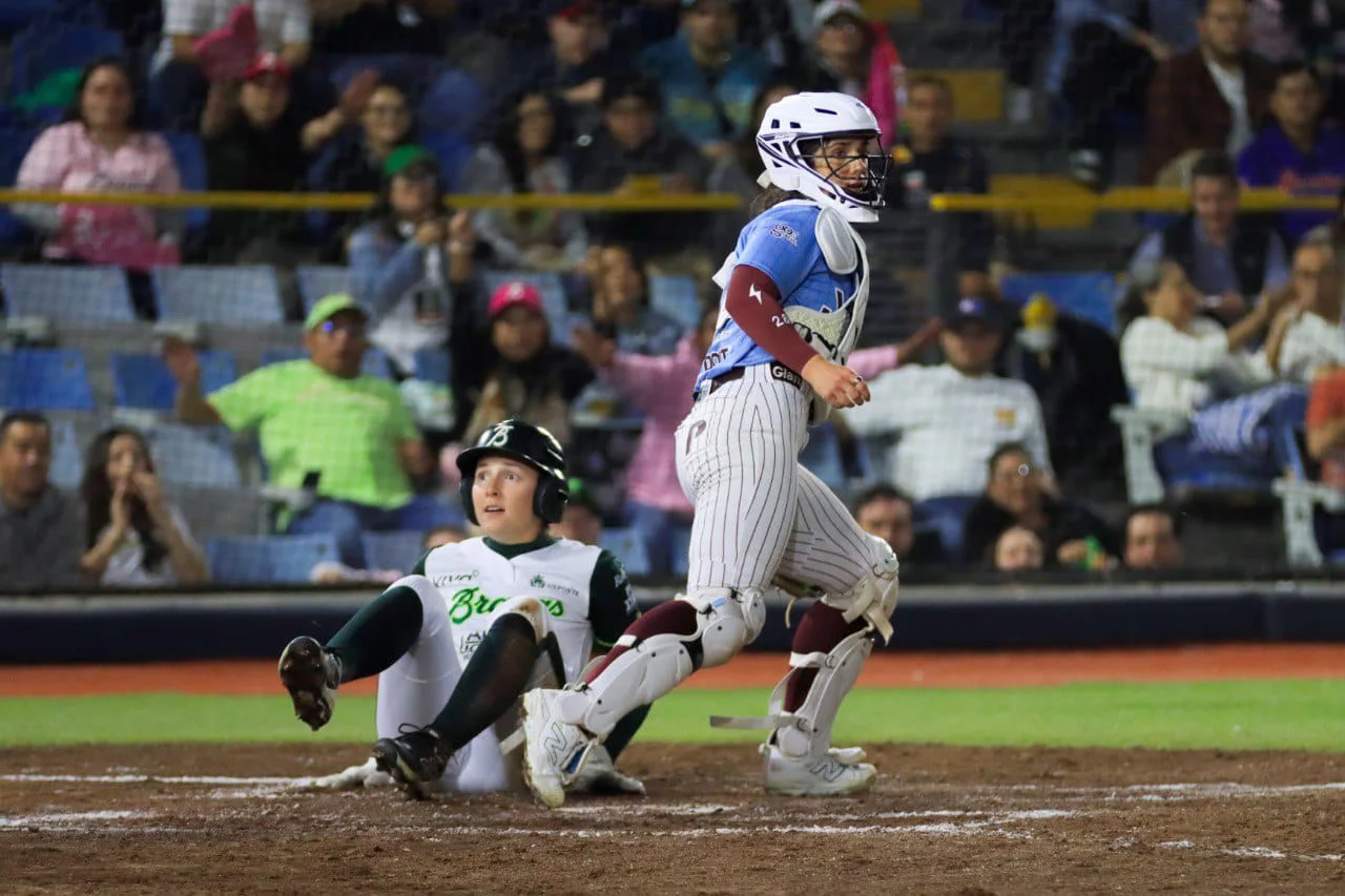 Unión Laguna se queda con el segundo en León