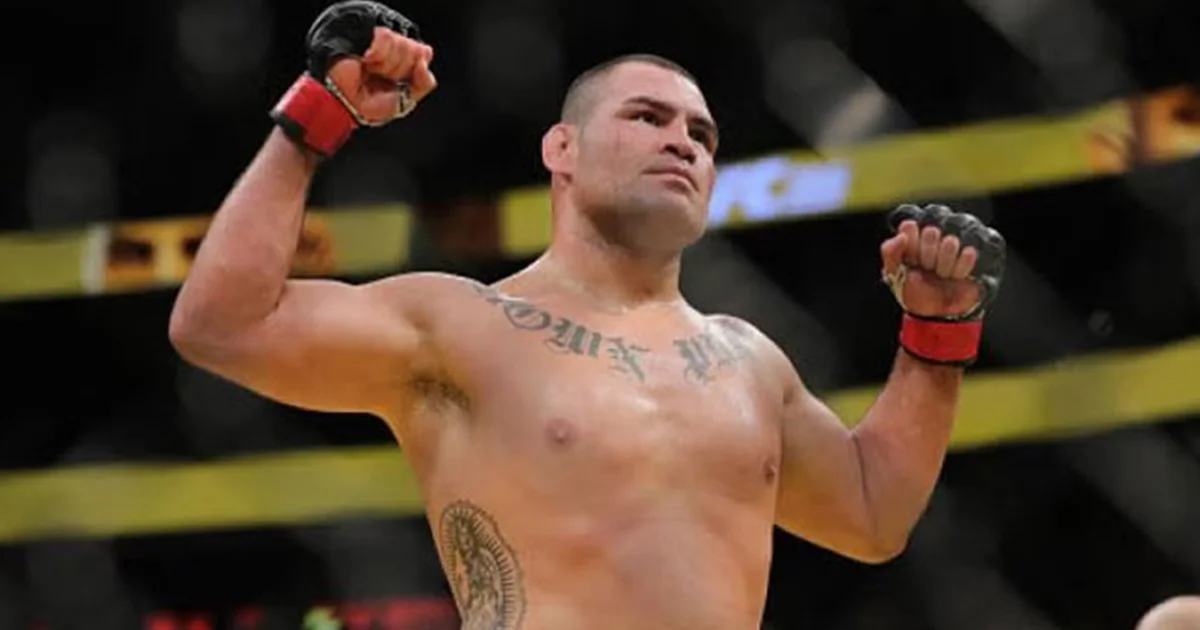 Caín Velásquez, excampeón de UFC, sale bajo libertad condicional, según reportes
