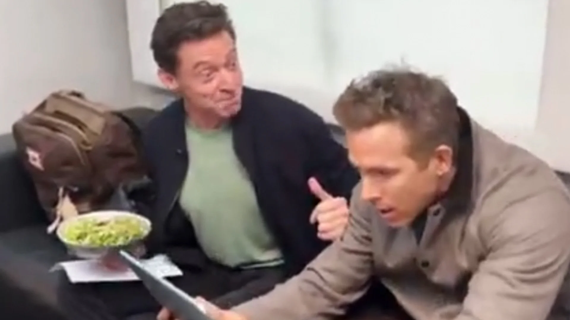 Ryan Reynolds y Hugh Jackman enloquecen tras el sorteo de FA Cup: Wrexham enfrentará al Chelsea
