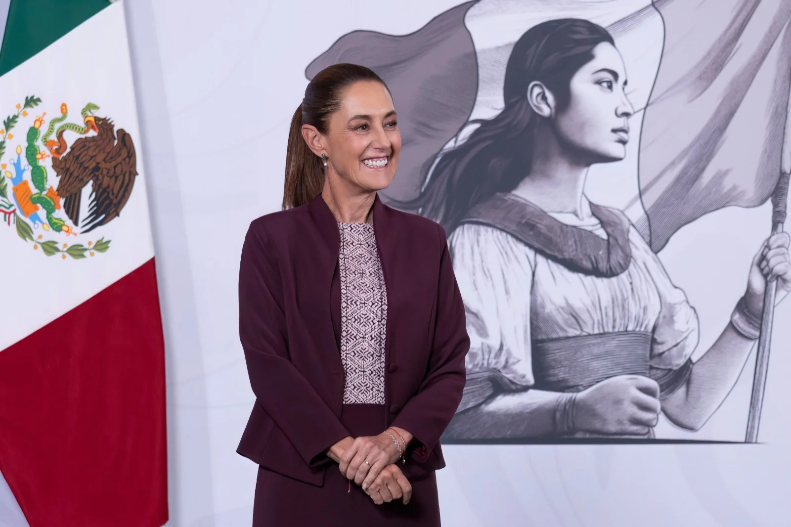 Presidenta Sheinbaum anuncia gira por Coahuila: entregará viviendas en Monclova, arrancará hospital en Saltillo y otorgará apoyos en San Pedro este fin de semana.
