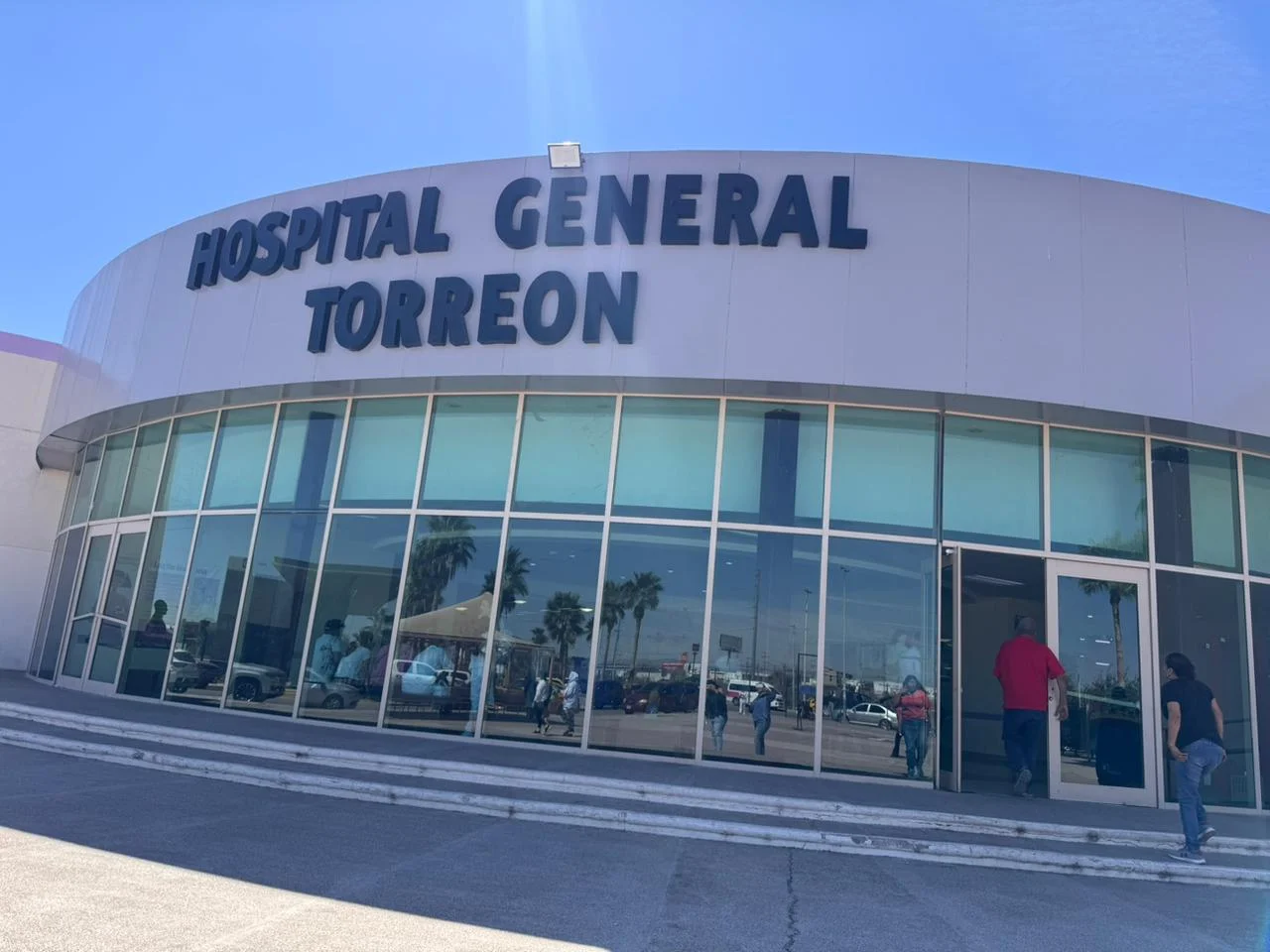 Autoridades sanitarias confirman dos casos de sarampión en Torreón, Coahuila. Se activó cerco epidemiológico en la colonia Mayrán y el Hospital General. Pacientes, de 10 meses y 19 años, ya fueron dados de alta.