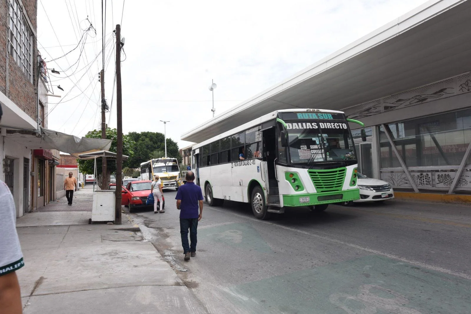 Avanzan negociaciones con transportistas; prevén cerrar acuerdos en febrero