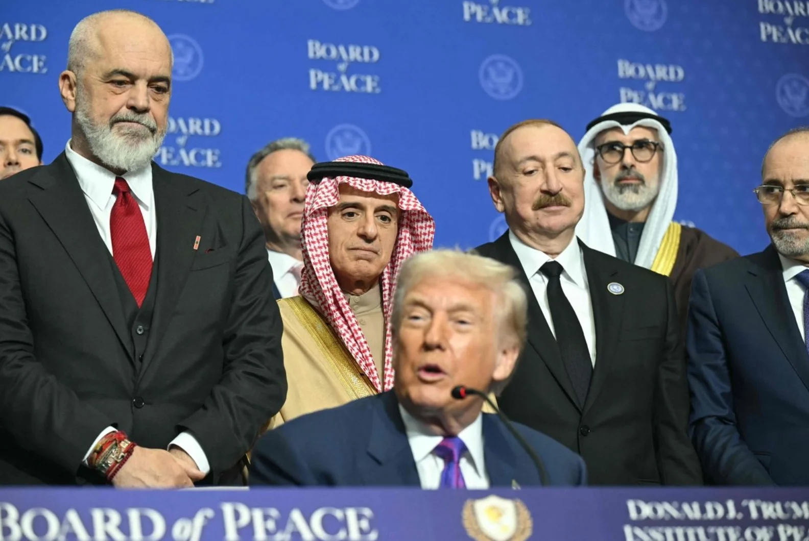 En denominada "Junta de Paz" acuerdan desplegar soldados e inversión de 7 mil mdd en territorio de Gaza