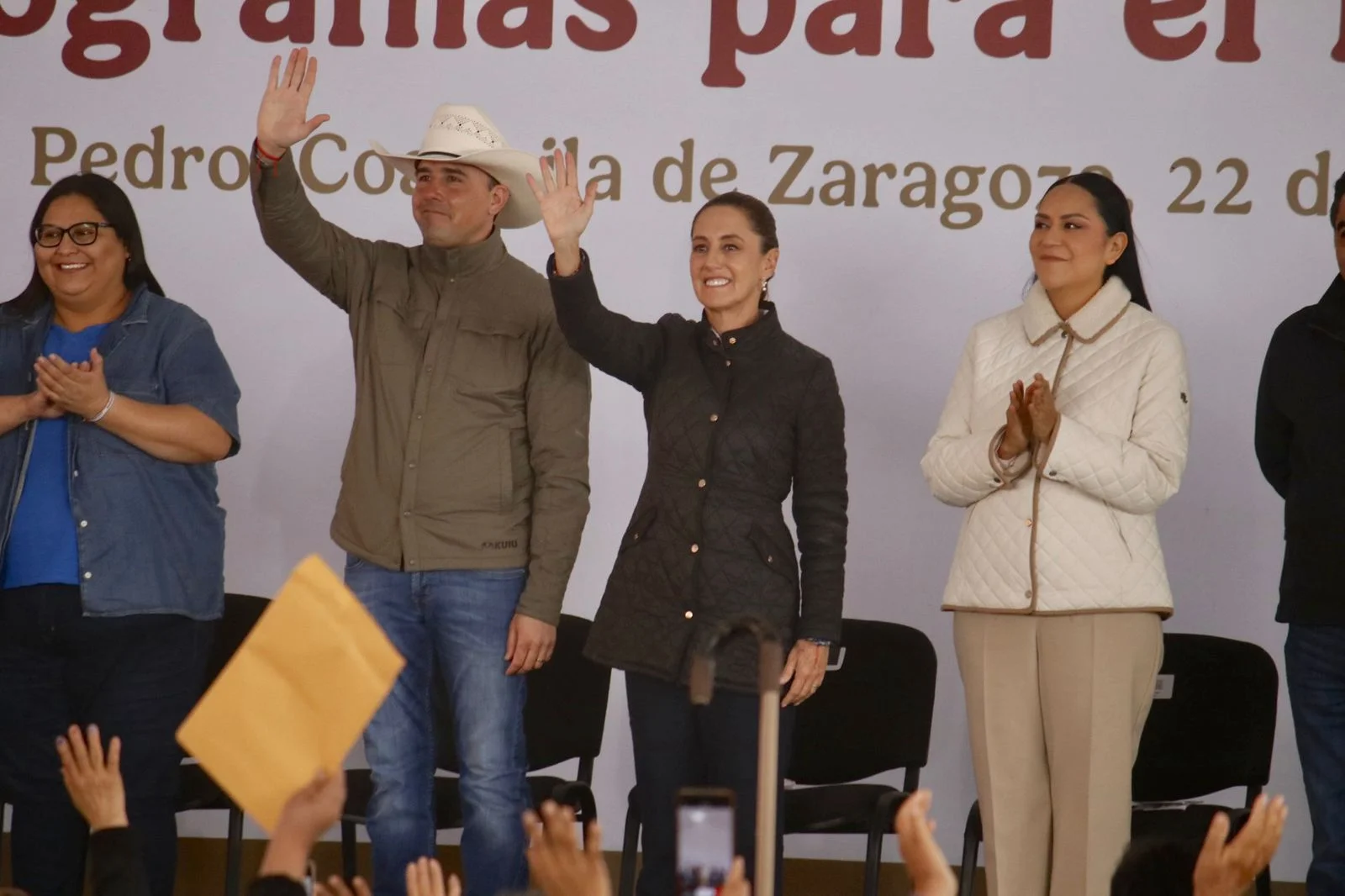 Sheinbaum se compromete a completar Agua Saludable para la Laguna, con obras de conducción y tecnificación del riego para garantizar el abasto.
